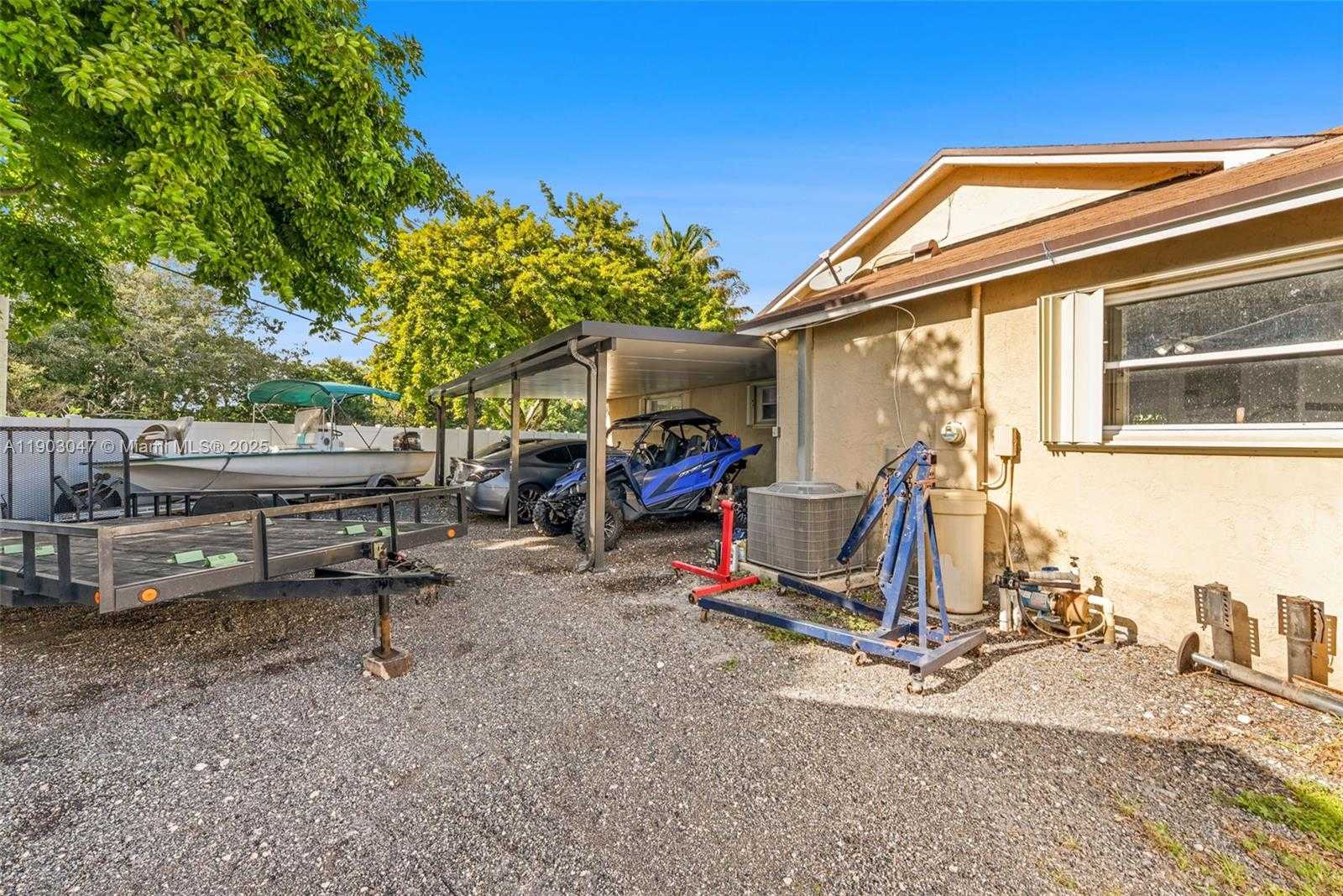 Small Image of 5743 SOUTH WEST 57TH WAY, Davie Number 32