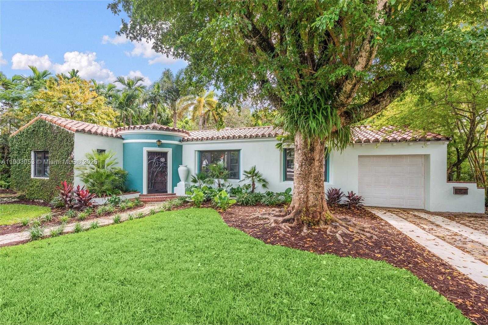 Small Image of 658 NORTH EAST 73RD ST, Miami Number 1