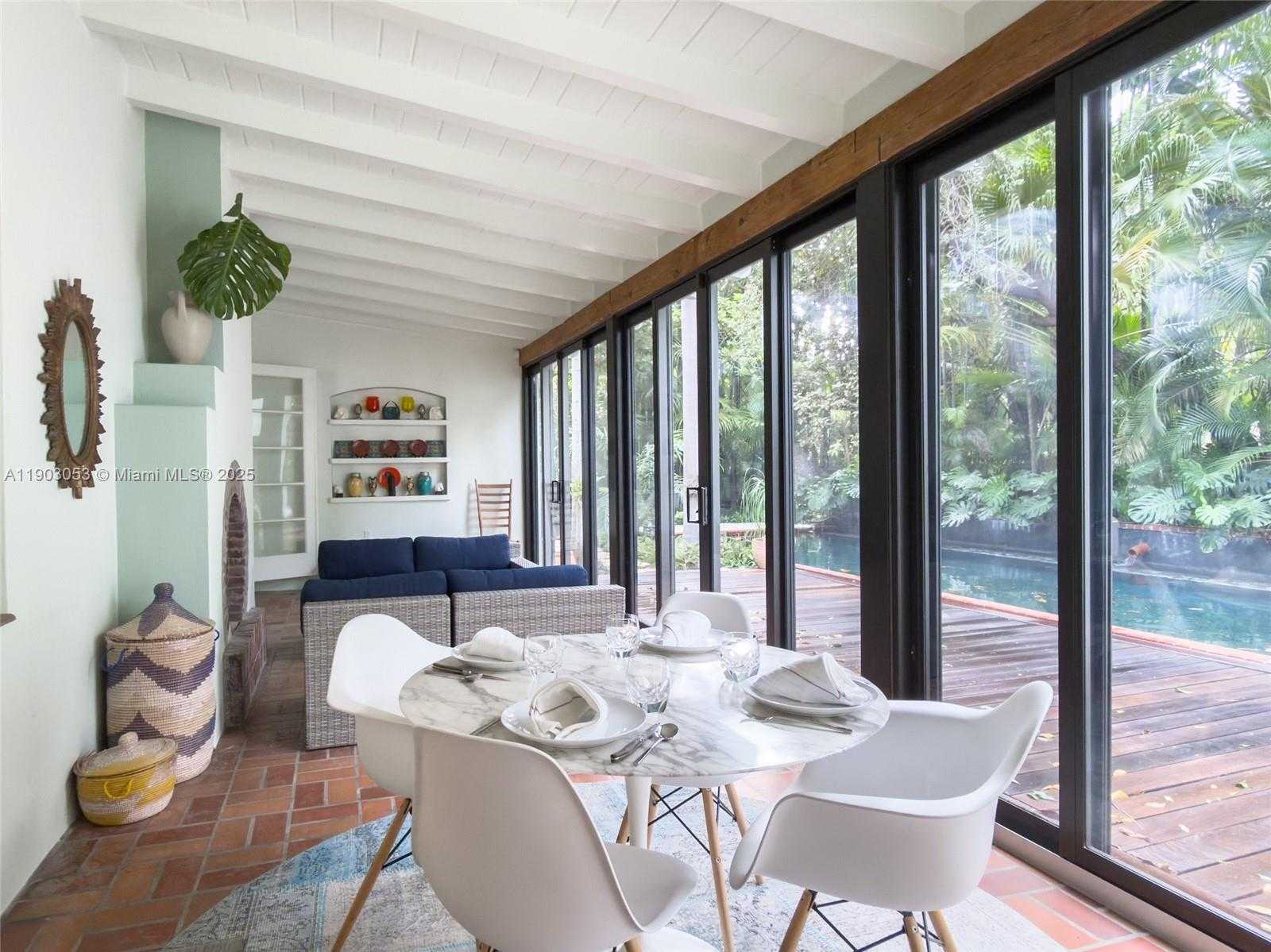 Small Image of 658 NORTH EAST 73RD ST, Miami Number 14