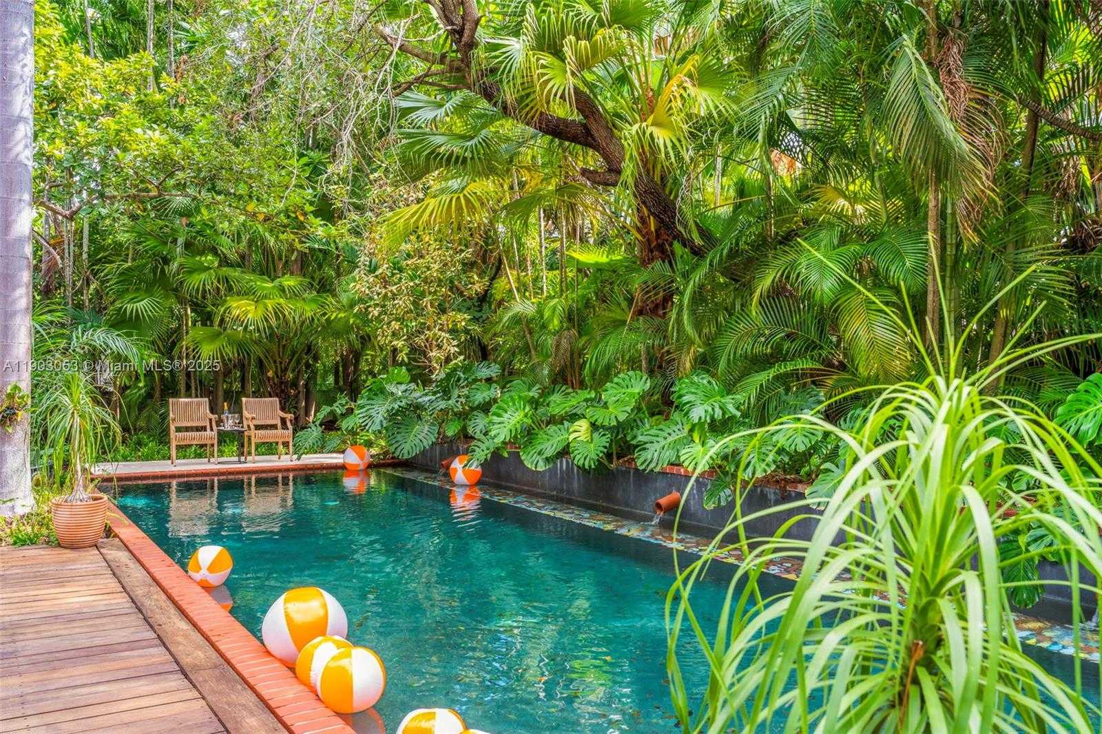 Small Image of 658 NORTH EAST 73RD ST, Miami Number 6