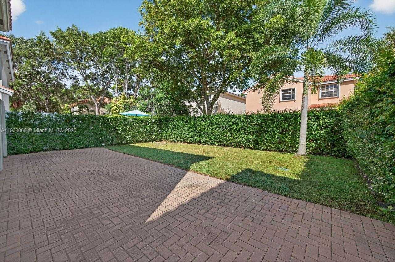 Small Image of 10753 LENOX RD, Cooper City Number 29