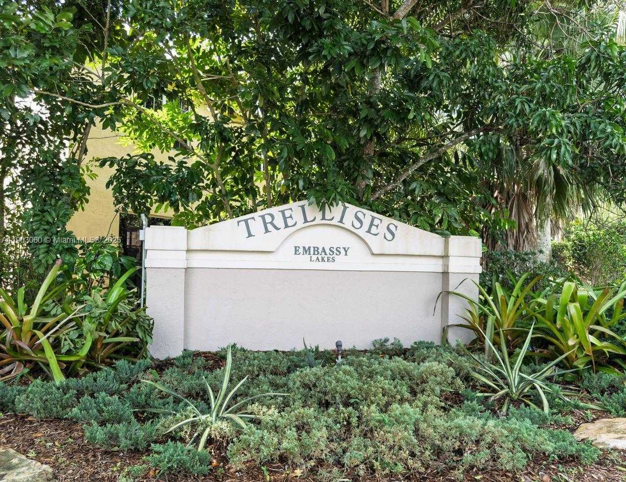 Small Image of 10753 LENOX RD, Cooper City Number 31