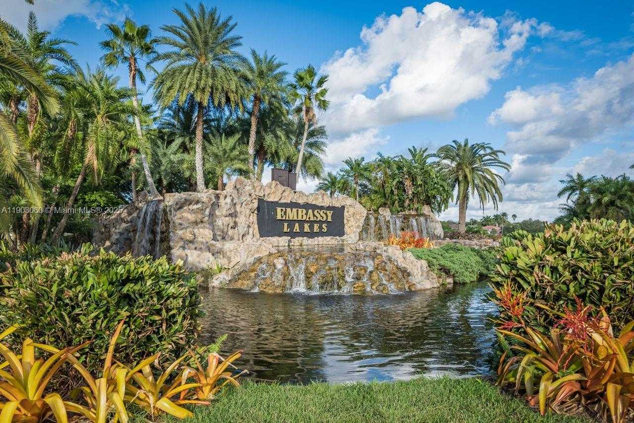 Small Image of 10753 LENOX RD, Cooper City Number 32