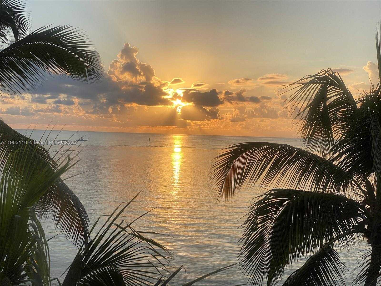 Imagen de Pequeño Objeto