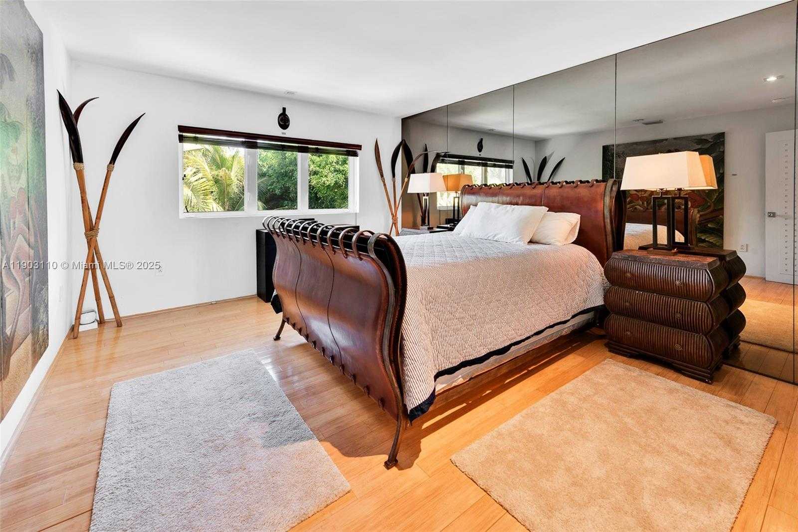 Imagen de Pequeño Objeto