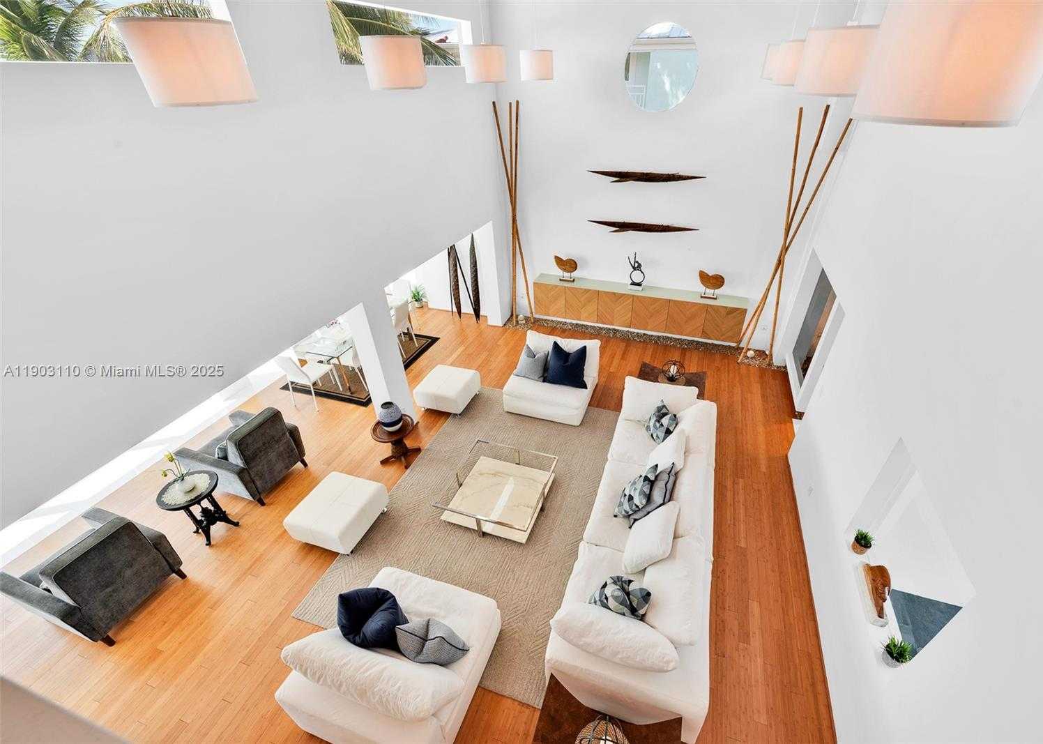 Imagen de Pequeño Objeto