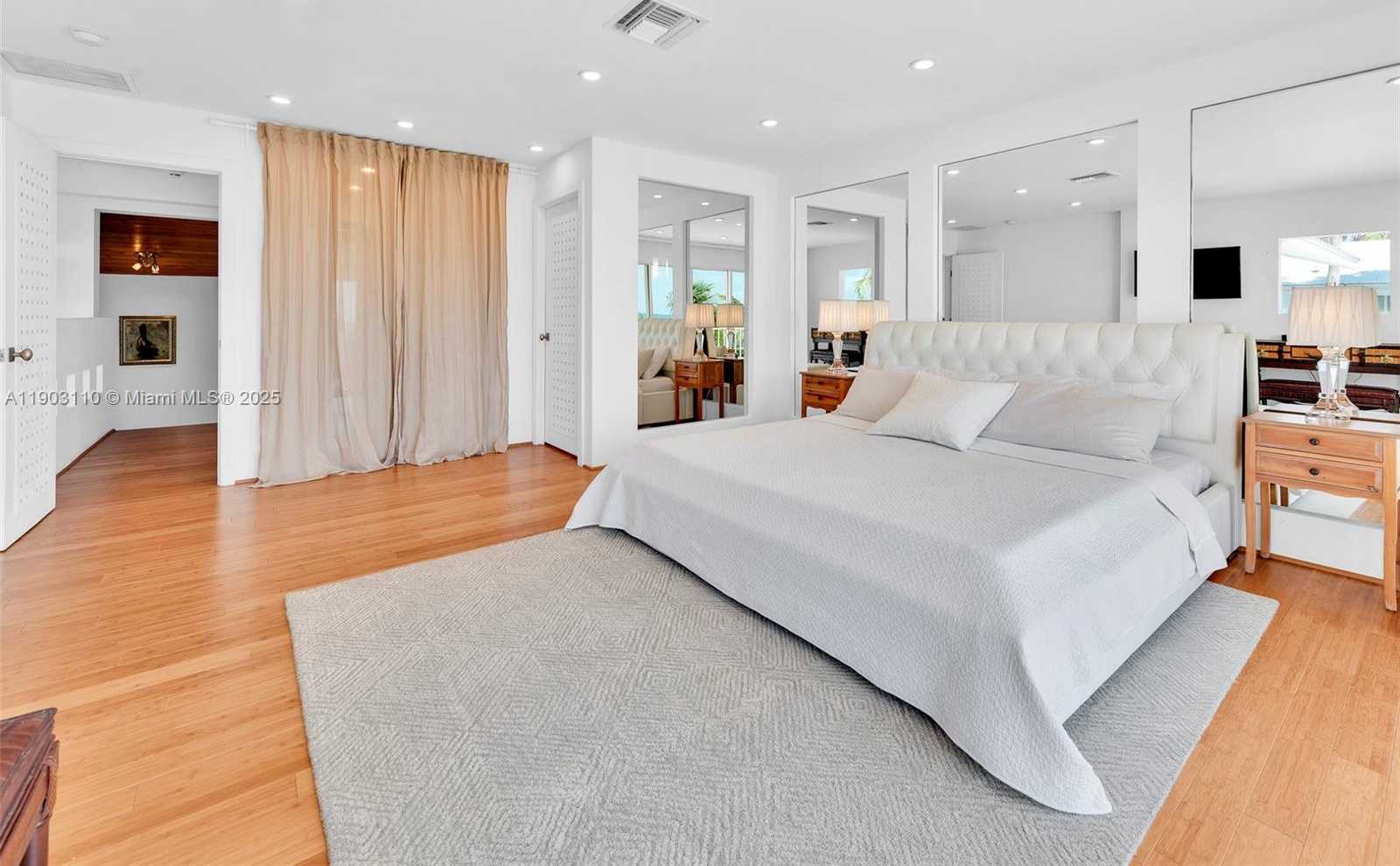 Imagen de Pequeño Objeto