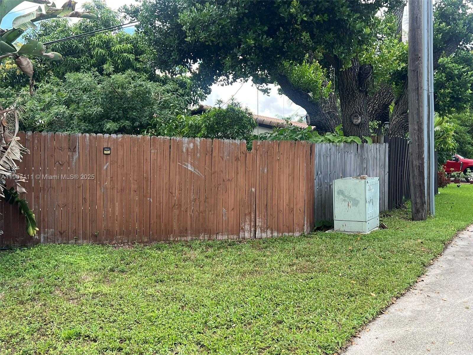 Small Image of 281 NORTH EAST 41ST ST, Oakland Park Number 17