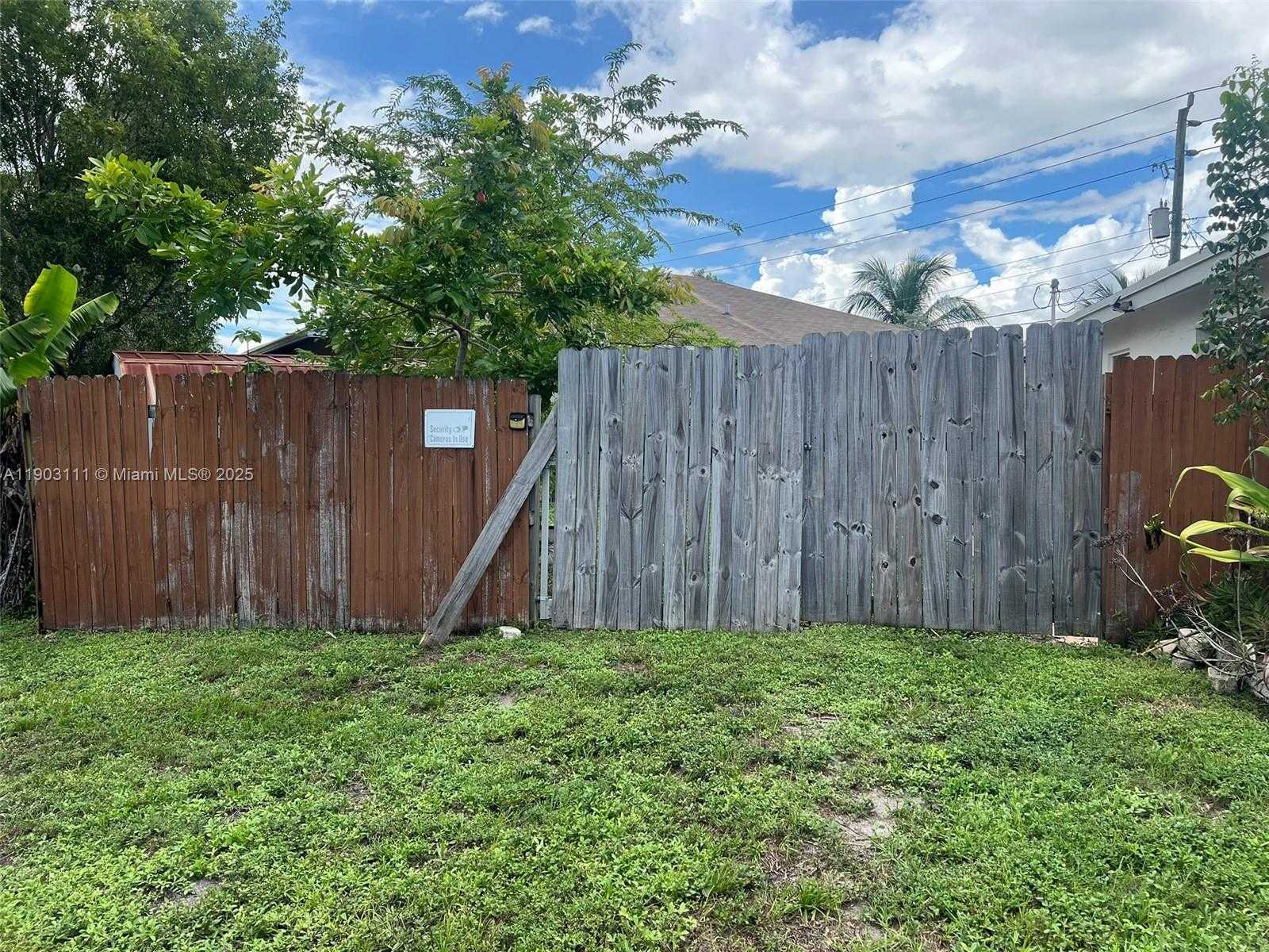 Small Image of 281 NORTH EAST 41ST ST, Oakland Park Number 18
