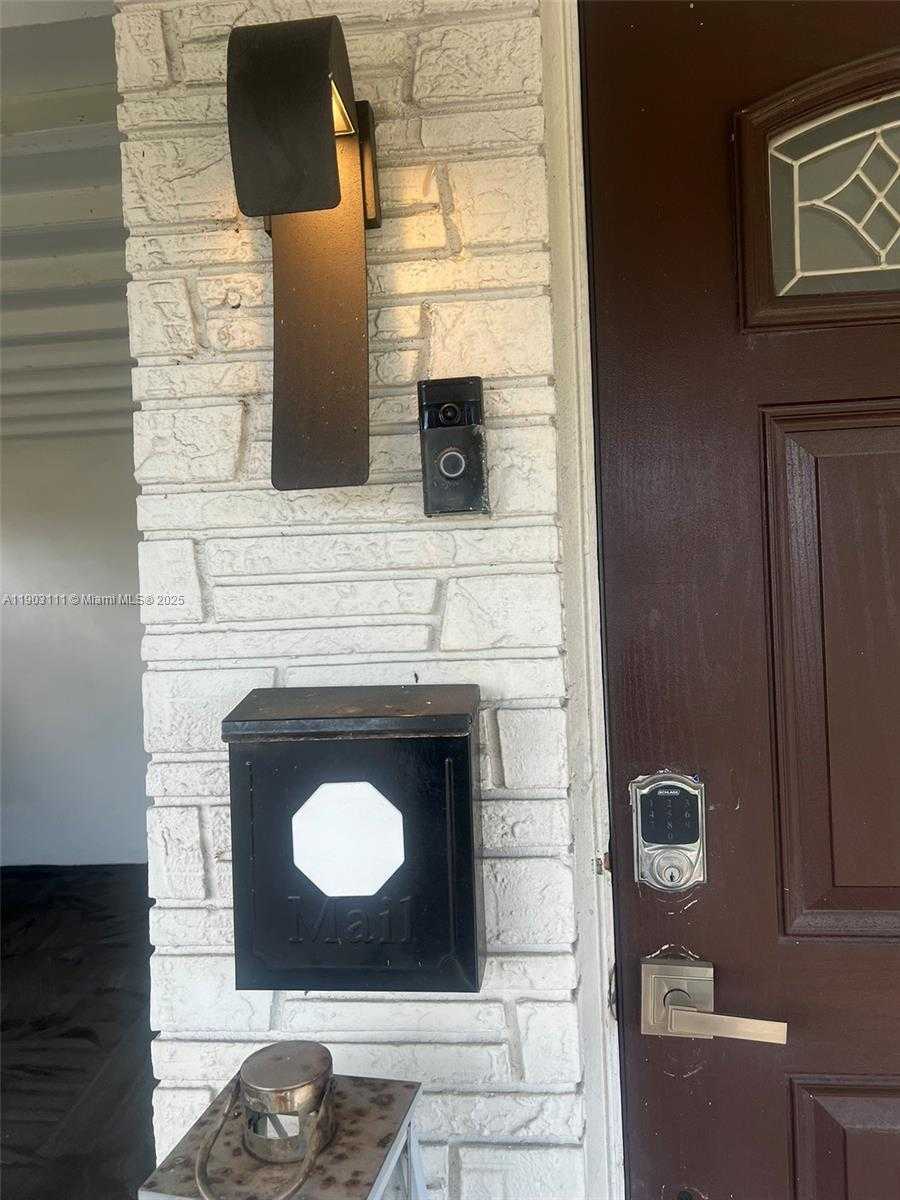 Small Image of 281 NORTH EAST 41ST ST, Oakland Park Number 22