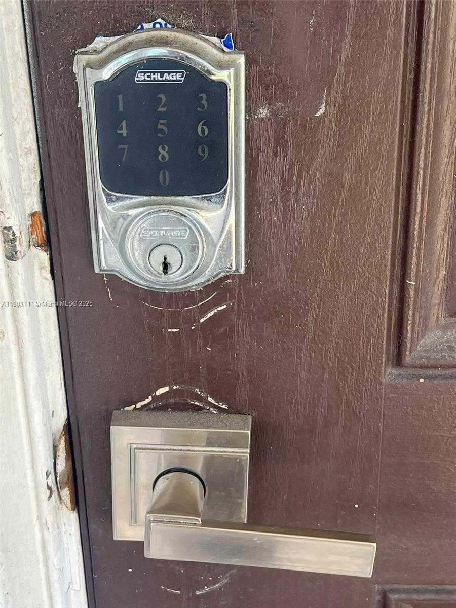 Small Image of 281 NORTH EAST 41ST ST, Oakland Park Number 23