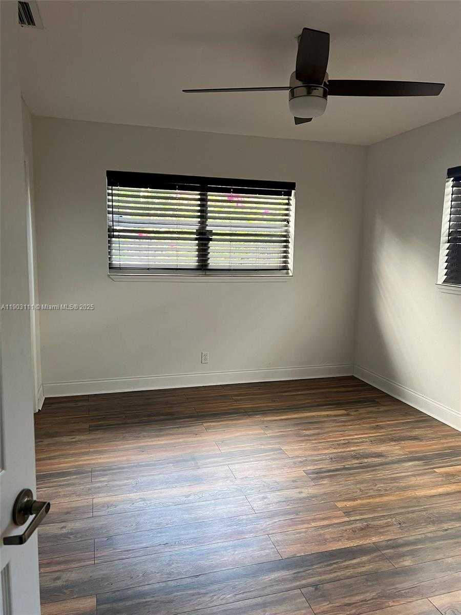 Small Image of 281 NORTH EAST 41ST ST, Oakland Park Number 29