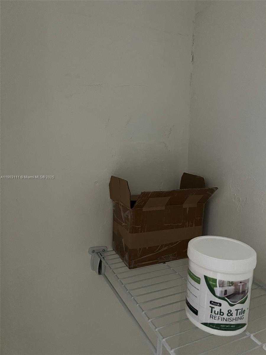 Small Image of 281 NORTH EAST 41ST ST, Oakland Park Number 34