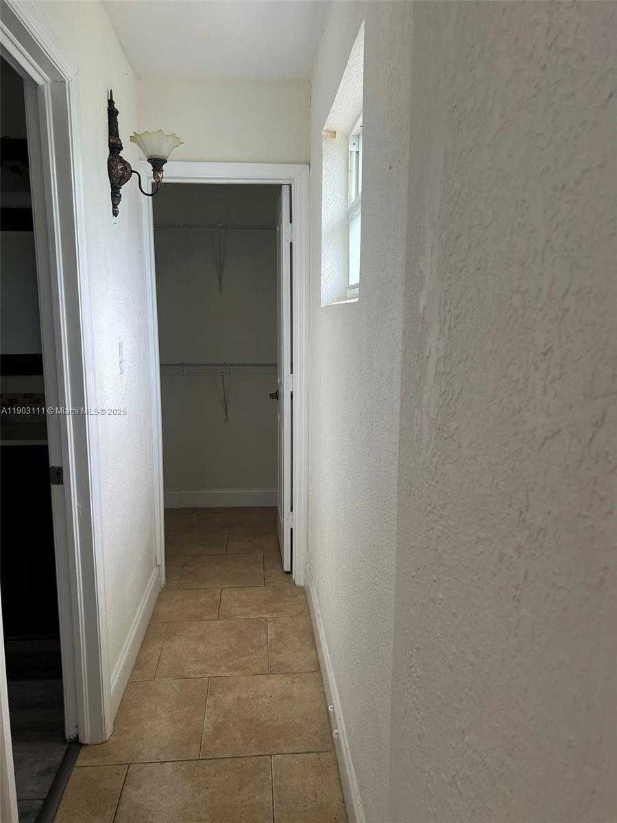 Small Image of 281 NORTH EAST 41ST ST, Oakland Park Number 51