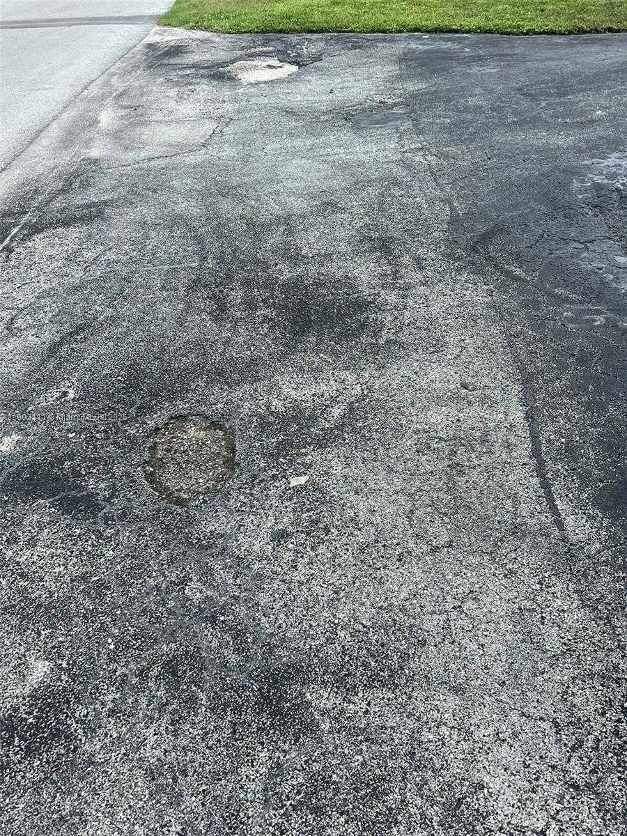 Small Image of 281 NORTH EAST 41ST ST, Oakland Park Number 8