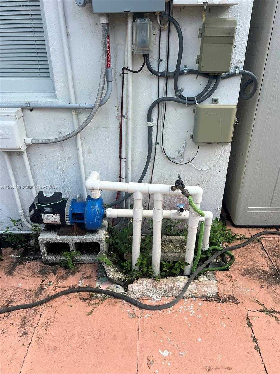 Small Image of 281 NORTH EAST 41ST ST, Oakland Park Number 82