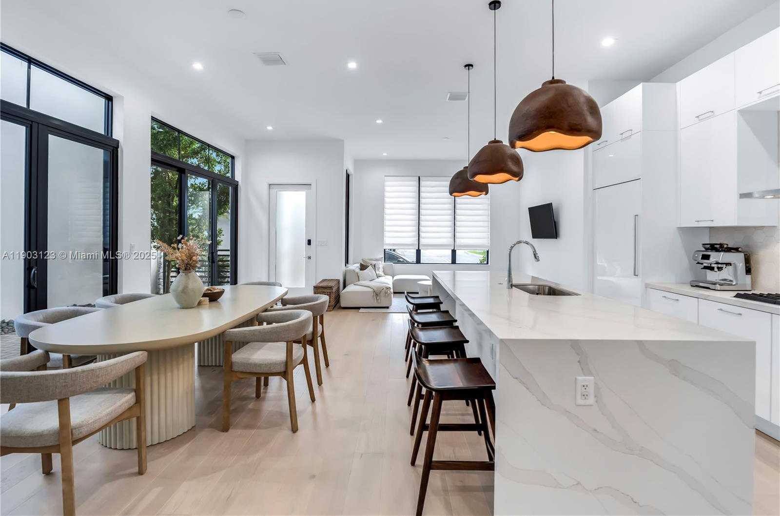 Small Image of 8013 NORTH WEST 42ND ST, Doral Number 12