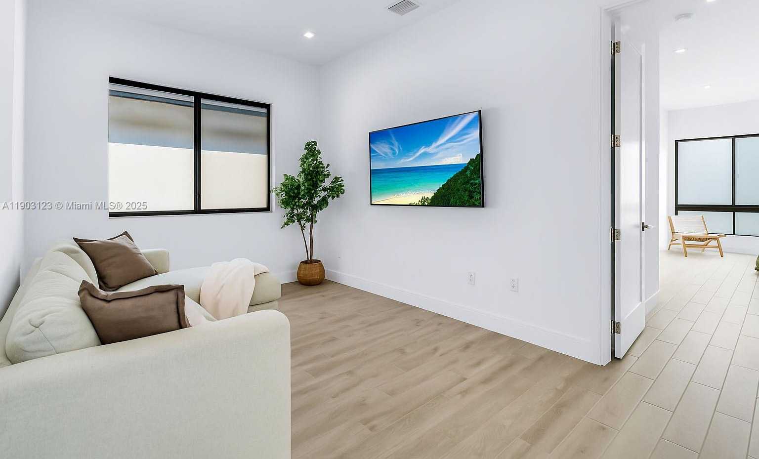 Small Image of 8013 NORTH WEST 42ND ST, Doral Number 17