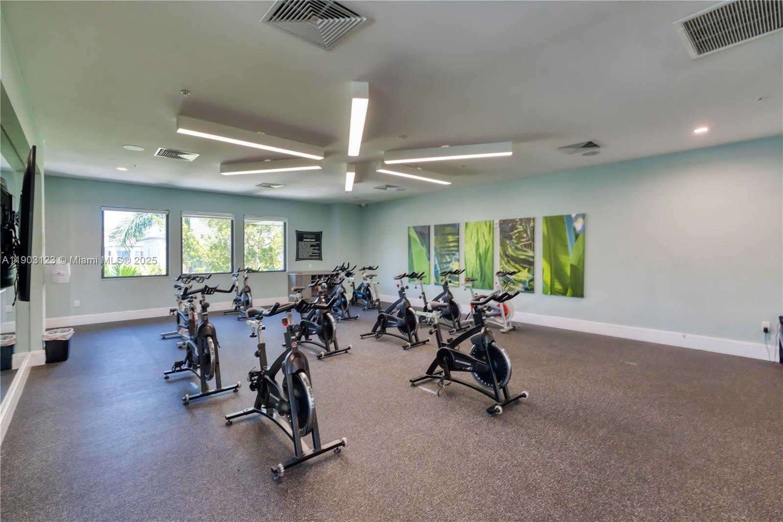 Small Image of 8013 NORTH WEST 42ND ST, Doral Number 38