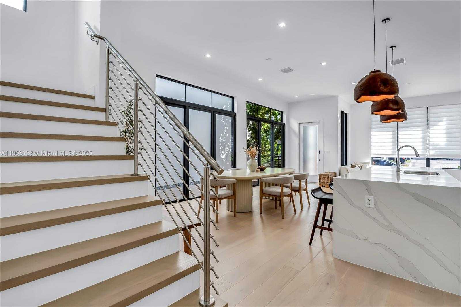 Small Image of 8013 NORTH WEST 42ND ST, Doral Number 5