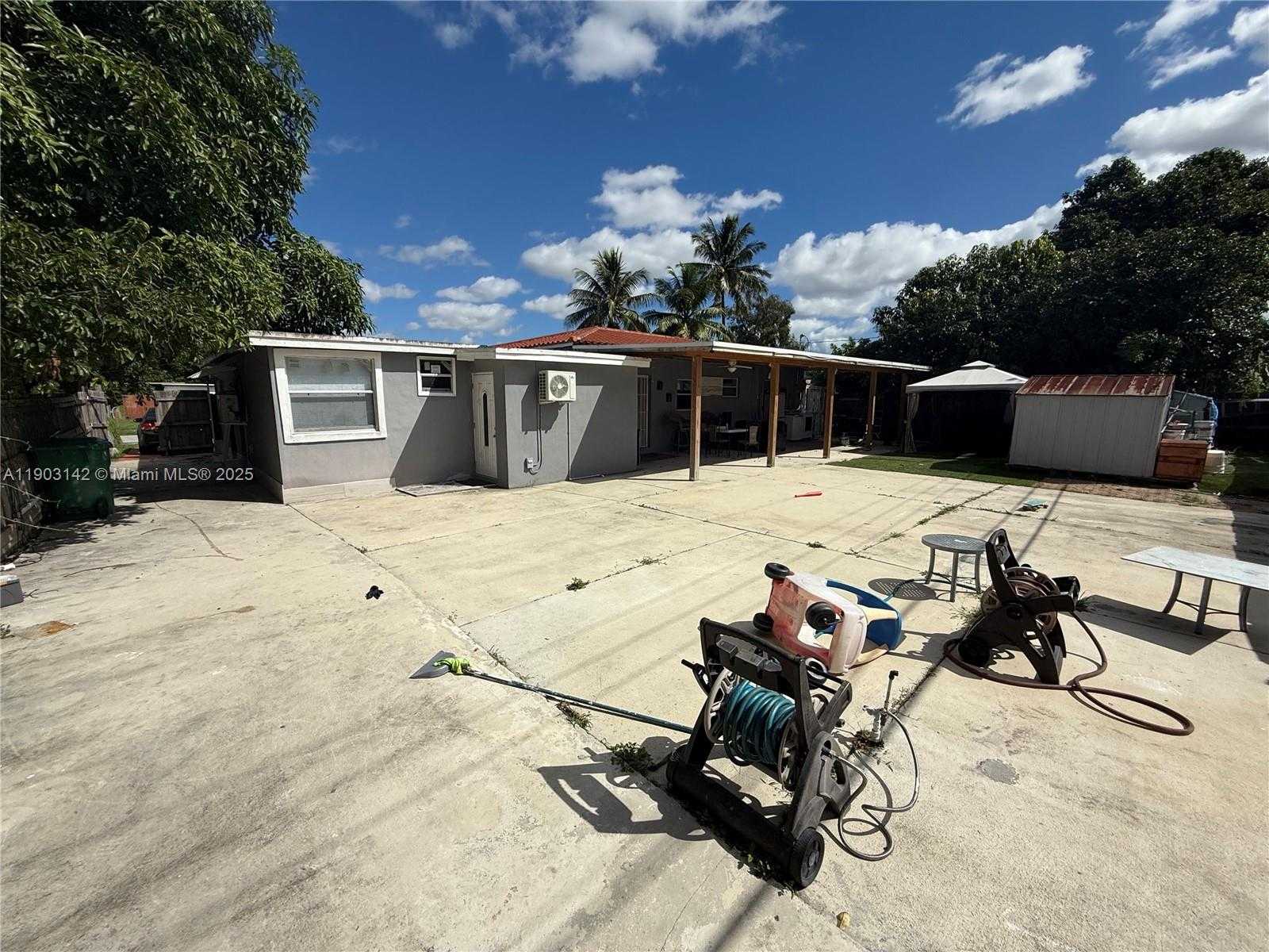 Small Image of 580 NORTH WEST 185TH ST, Miami Gardens Number 6