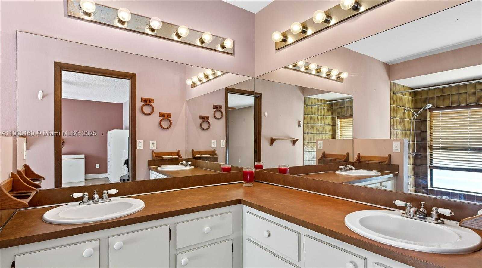 Small Image of 14604 SOUTH WEST 60TH TER, Miami Number 15