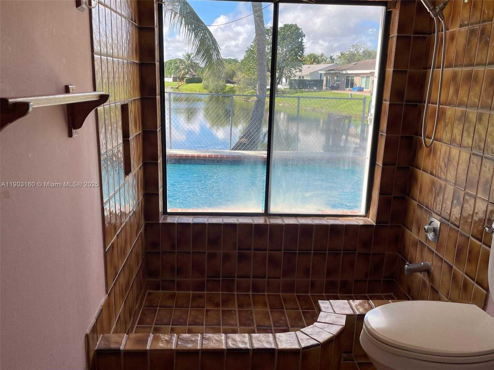 Small Image of 14604 SOUTH WEST 60TH TER, Miami Number 16