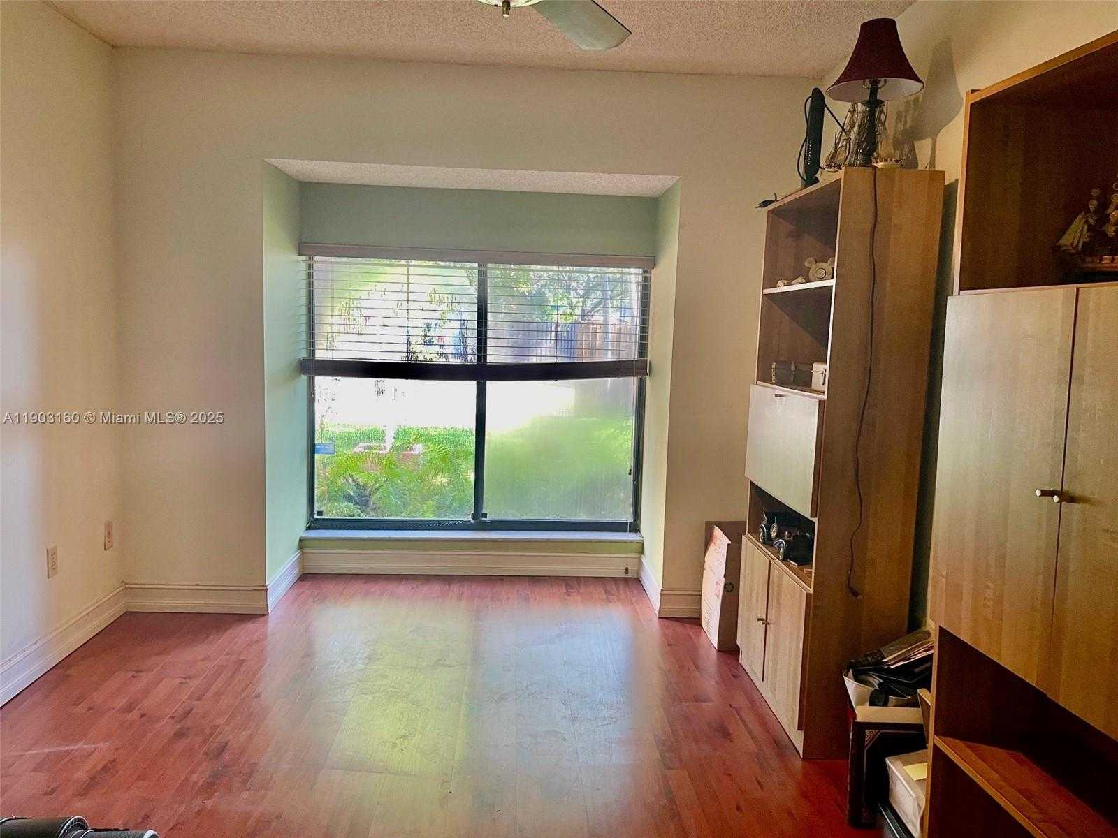 Small Image of 14604 SOUTH WEST 60TH TER, Miami Number 18