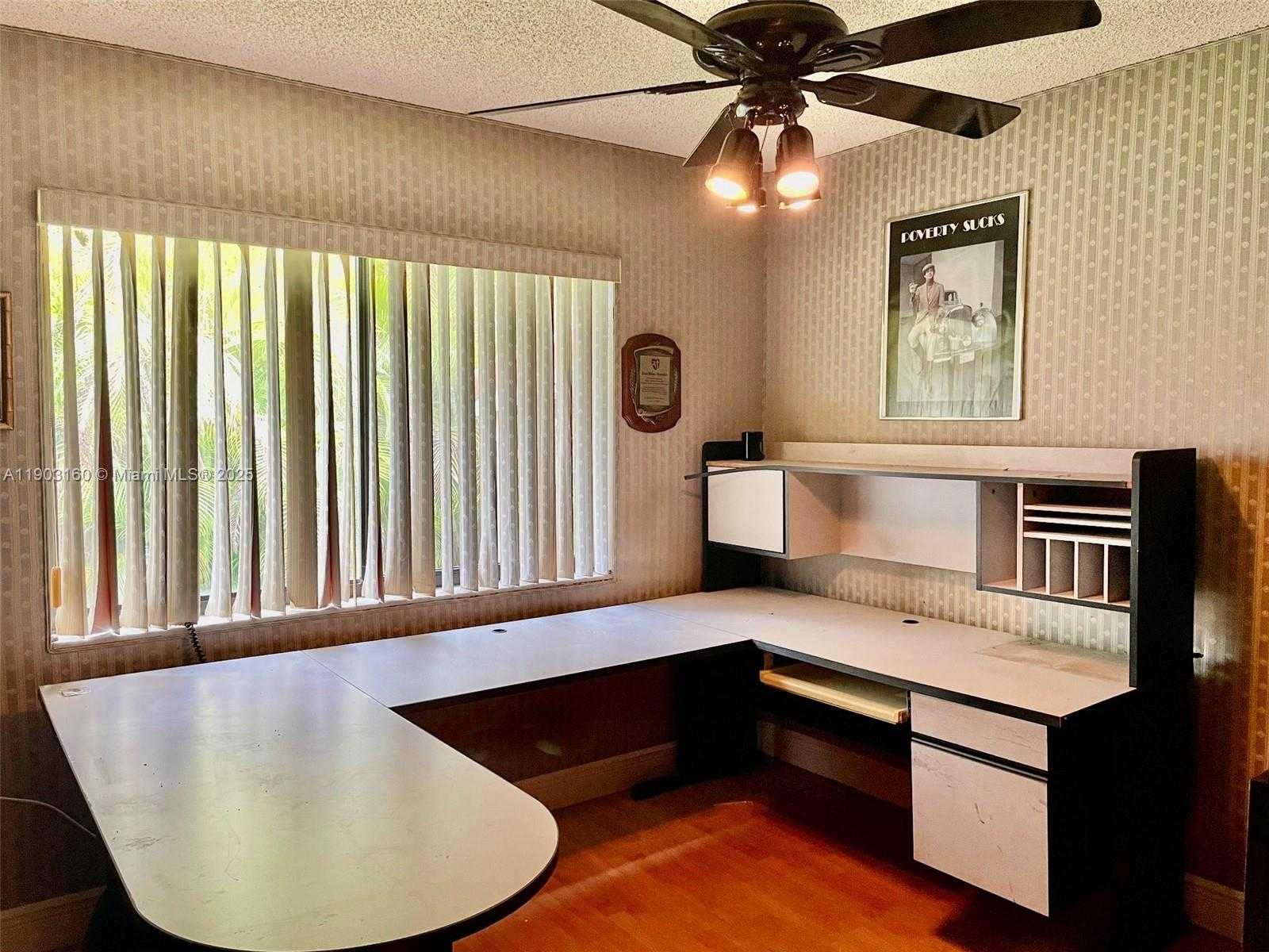 Small Image of 14604 SOUTH WEST 60TH TER, Miami Number 19