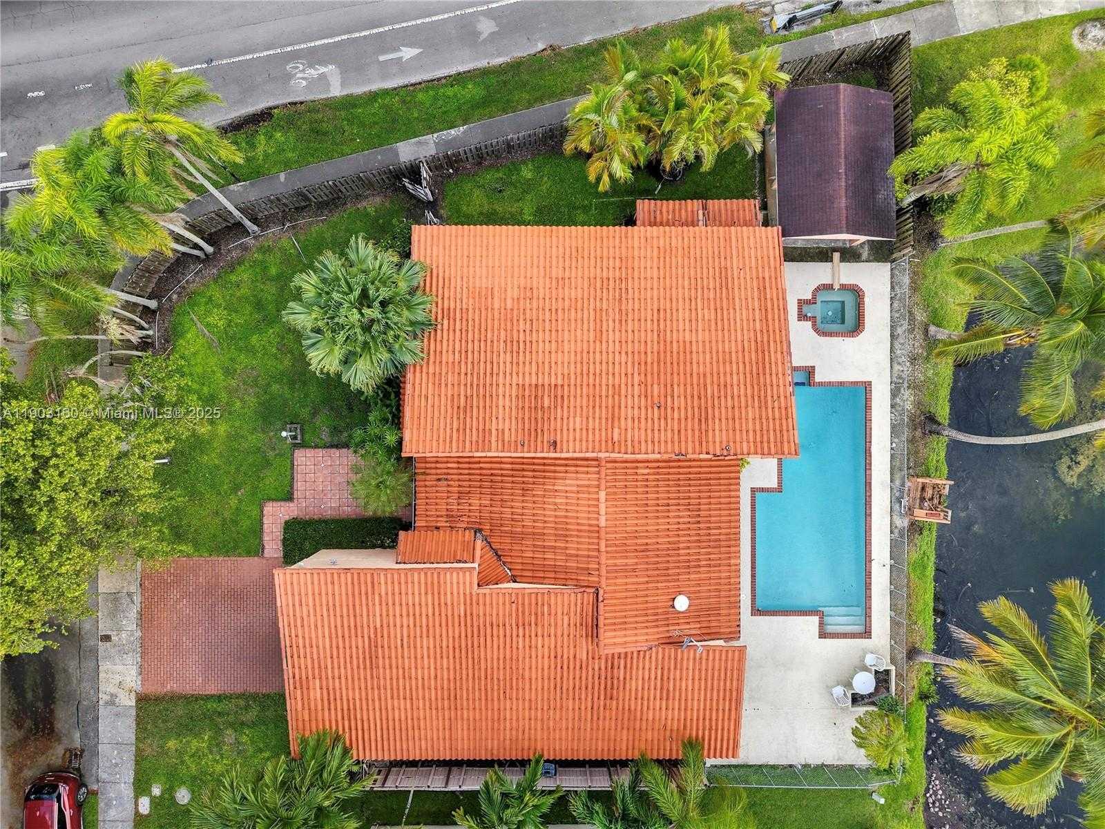 Small Image of 14604 SOUTH WEST 60TH TER, Miami Number 26