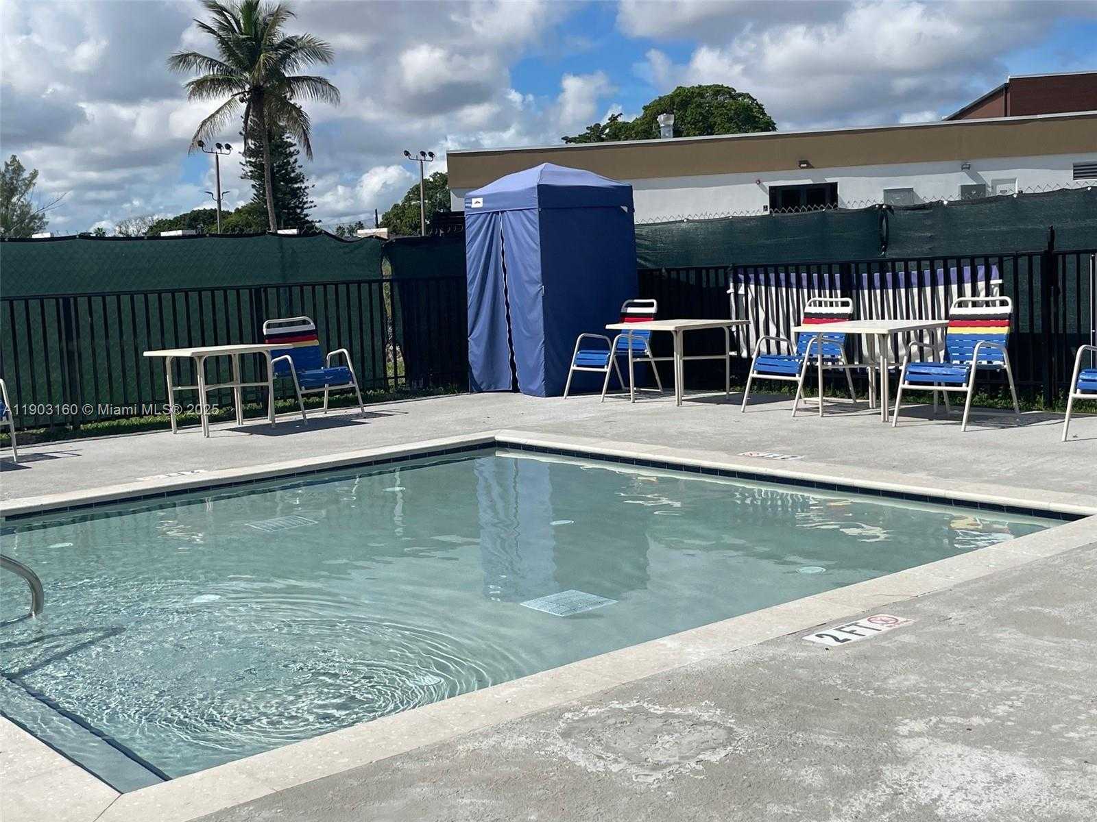 Small Image of 14604 SOUTH WEST 60TH TER, Miami Number 35