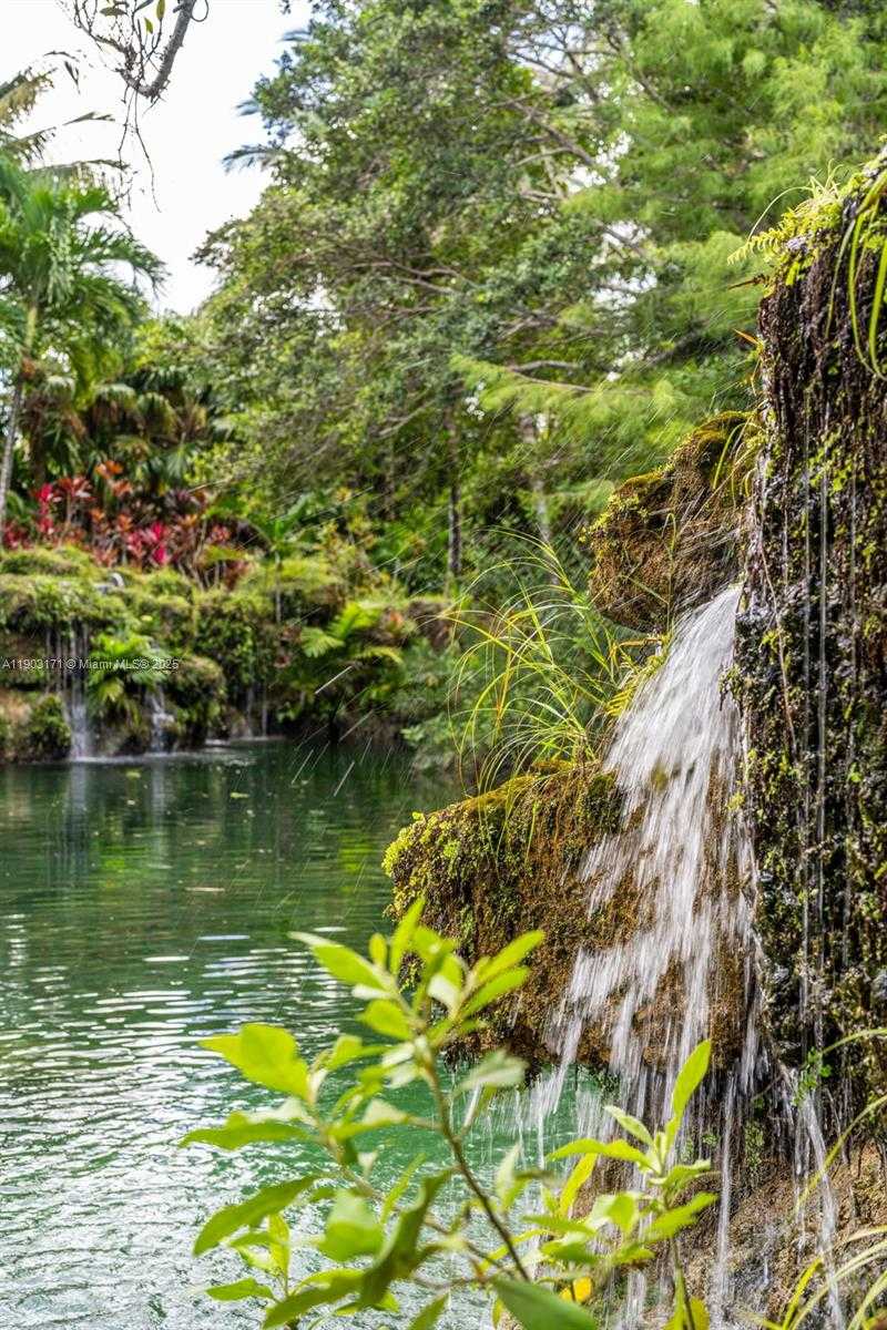 Small Image of 15000 SOUTH WEST 200TH ST, Miami Number 10