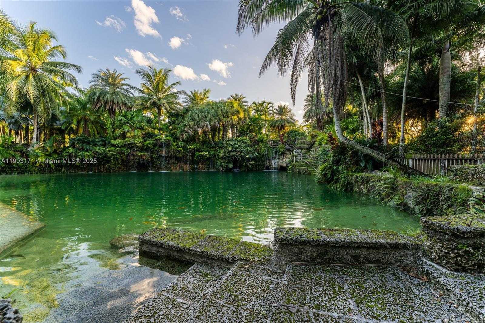 Small Image of 15000 SOUTH WEST 200TH ST, Miami Number 17