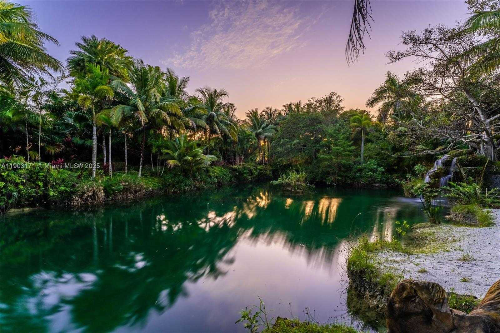 Small Image of 15000 SOUTH WEST 200TH ST, Miami Number 21