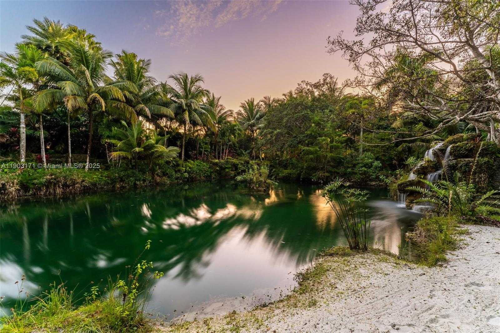 Small Image of 15000 SOUTH WEST 200TH ST, Miami Number 23