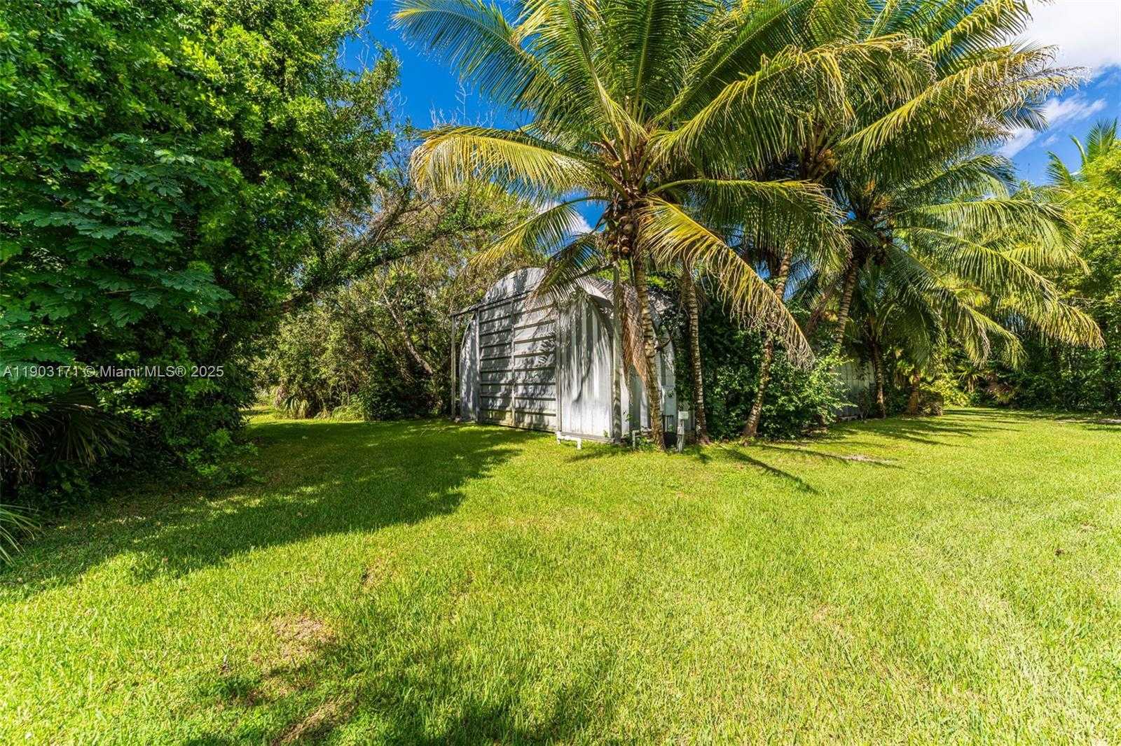 Small Image of 15000 SOUTH WEST 200TH ST, Miami Number 24