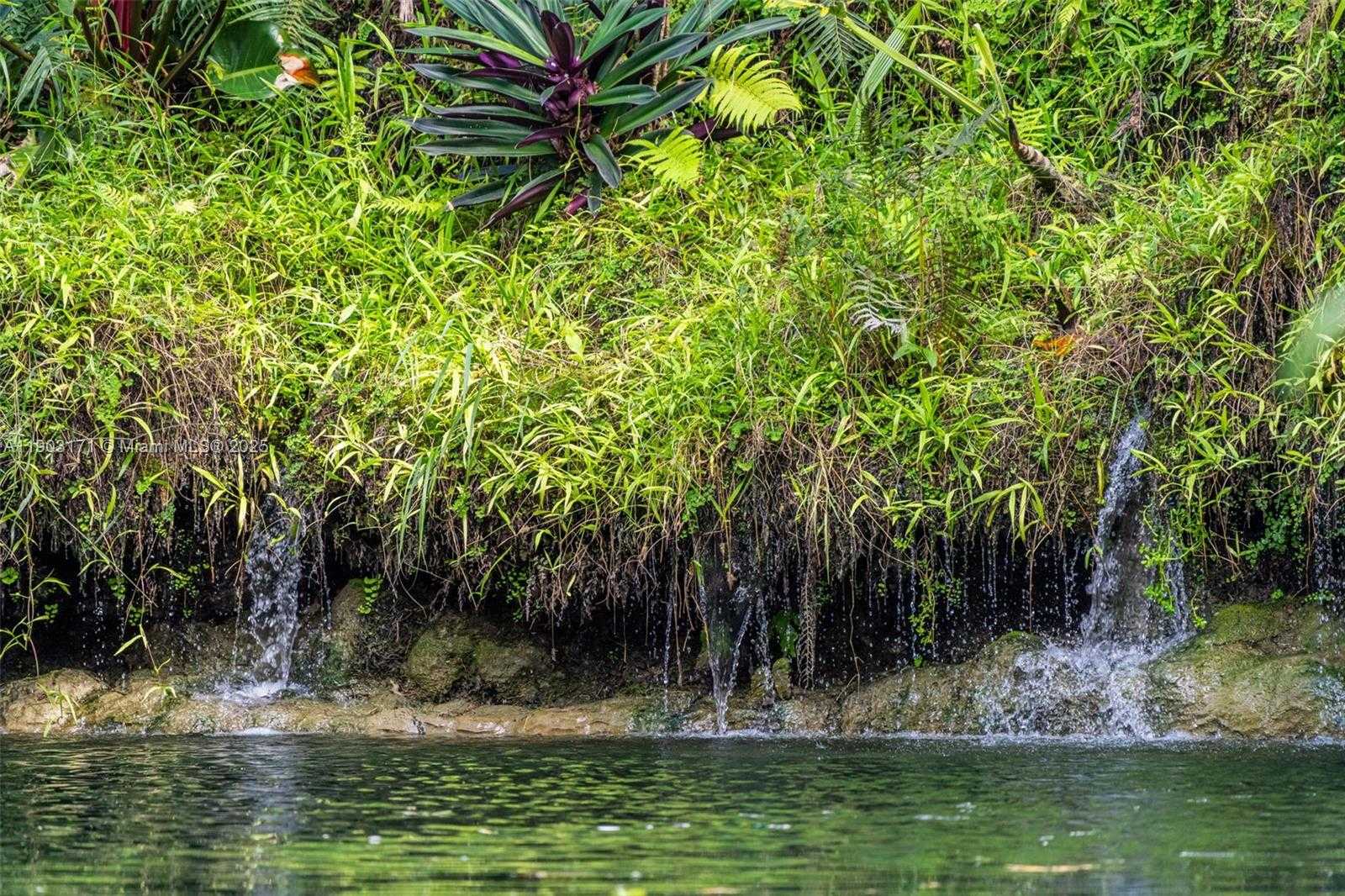 Small Image of 15000 SOUTH WEST 200TH ST, Miami Number 31