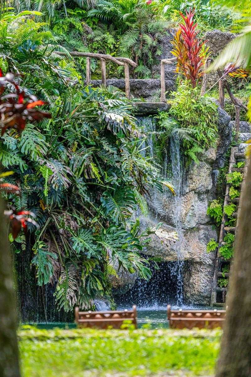 Small Image of 15000 SOUTH WEST 200TH ST, Miami Number 32