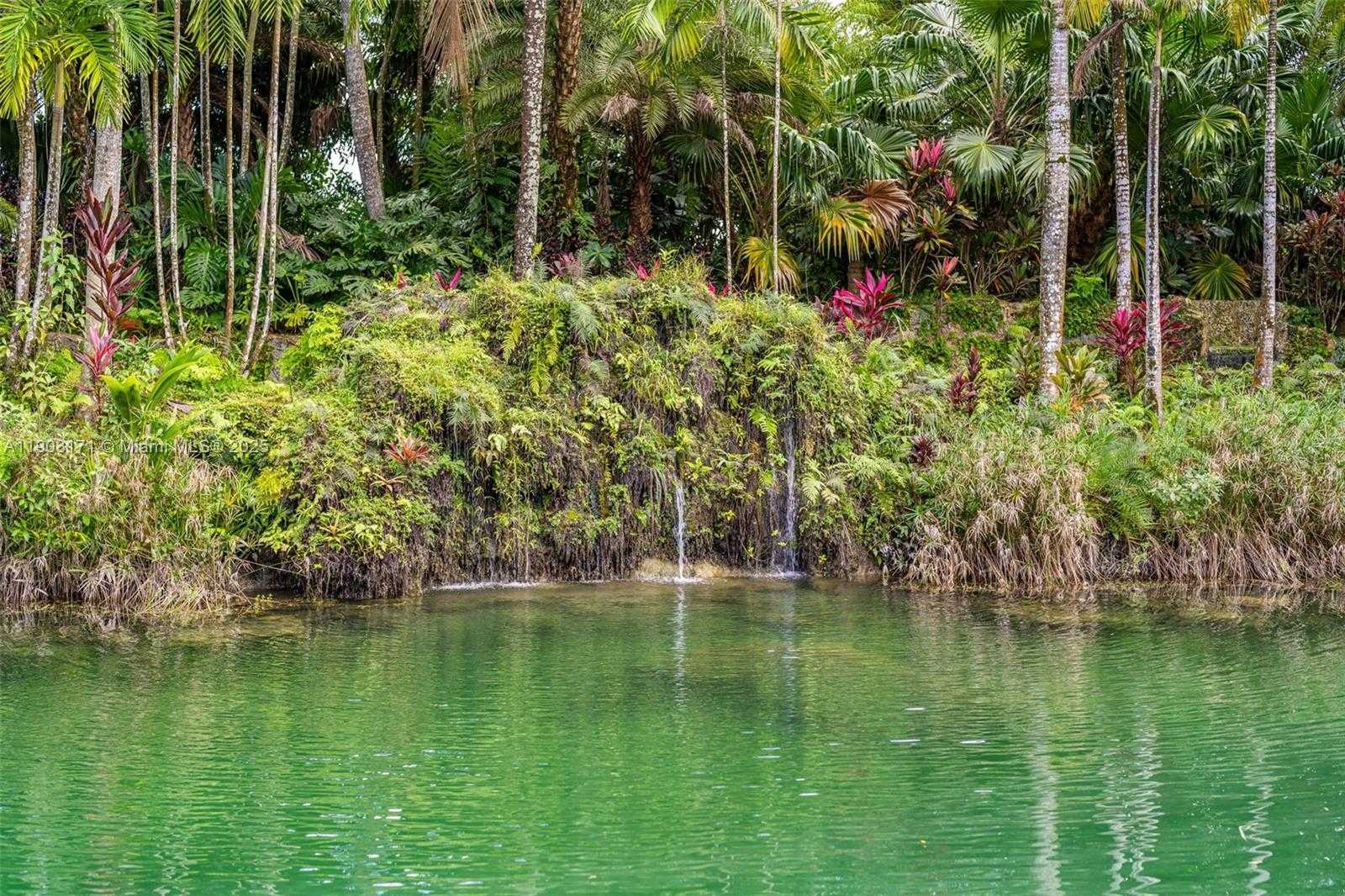 Small Image of 15000 SOUTH WEST 200TH ST, Miami Number 35