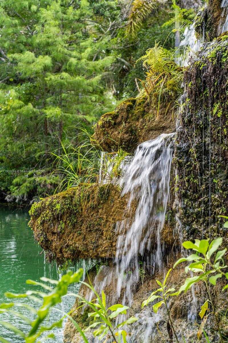 Small Image of 15000 SOUTH WEST 200TH ST, Miami Number 36