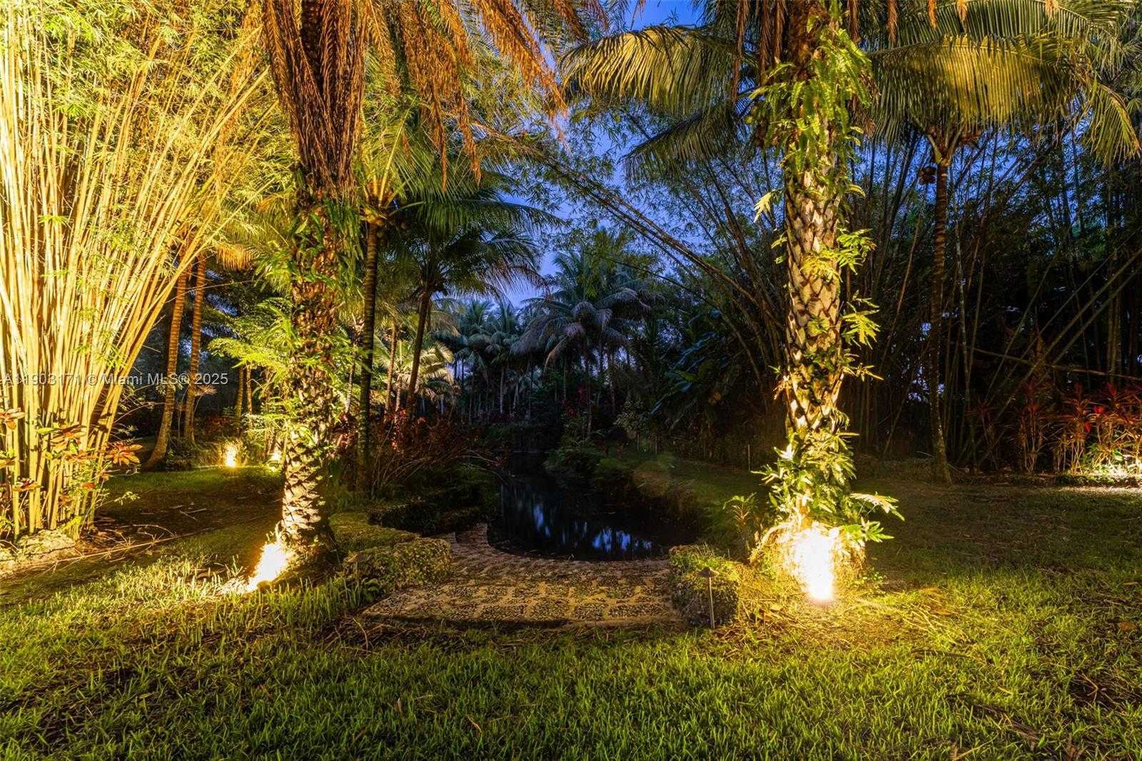 Small Image of 15000 SOUTH WEST 200TH ST, Miami Number 4