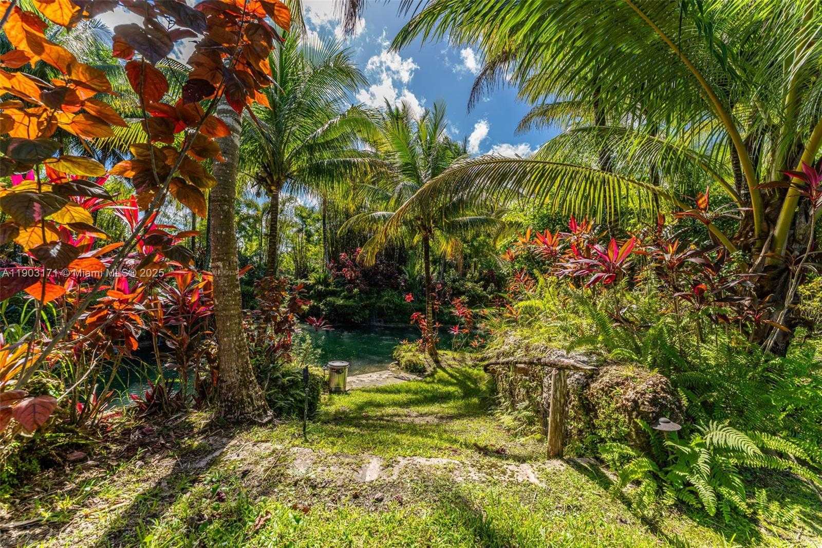 Small Image of 15000 SOUTH WEST 200TH ST, Miami Number 43