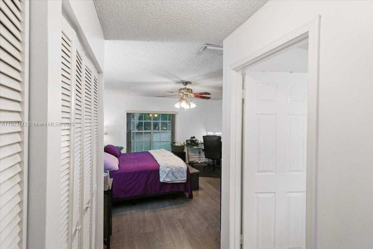 Small Image of 1600 SOUTH WEST 87TH AVE, Pembroke Pines Number 13