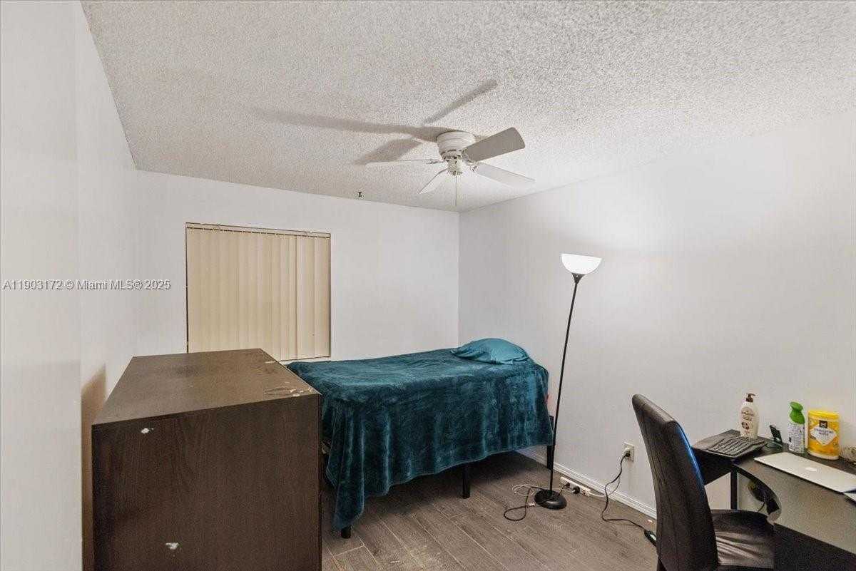 Small Image of 1600 SOUTH WEST 87TH AVE, Pembroke Pines Number 20