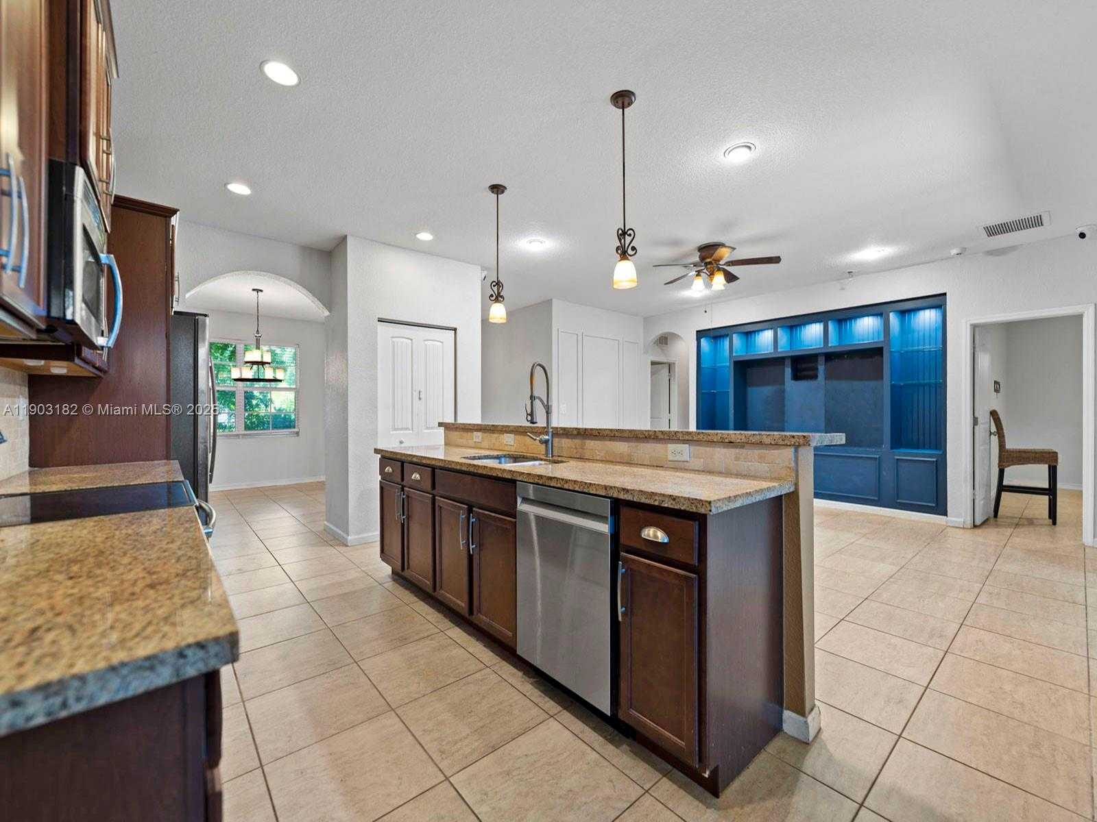 Small Image of 2101 NORTH WEST 15TH TER, Homestead Number 12