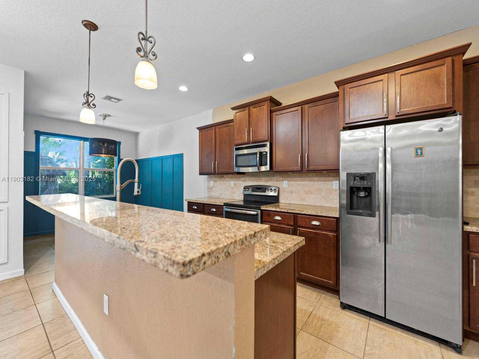 Small Image of 2101 NORTH WEST 15TH TER, Homestead Number 13