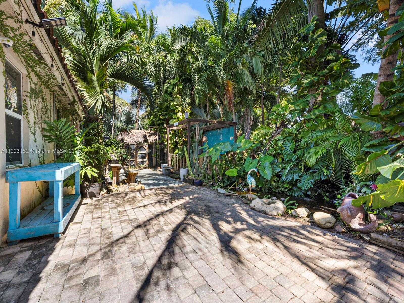 Small Image of 2101 NORTH WEST 15TH TER, Homestead Number 29