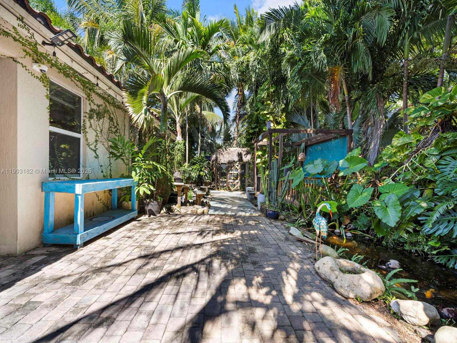 Small Image of 2101 NORTH WEST 15TH TER, Homestead Number 30