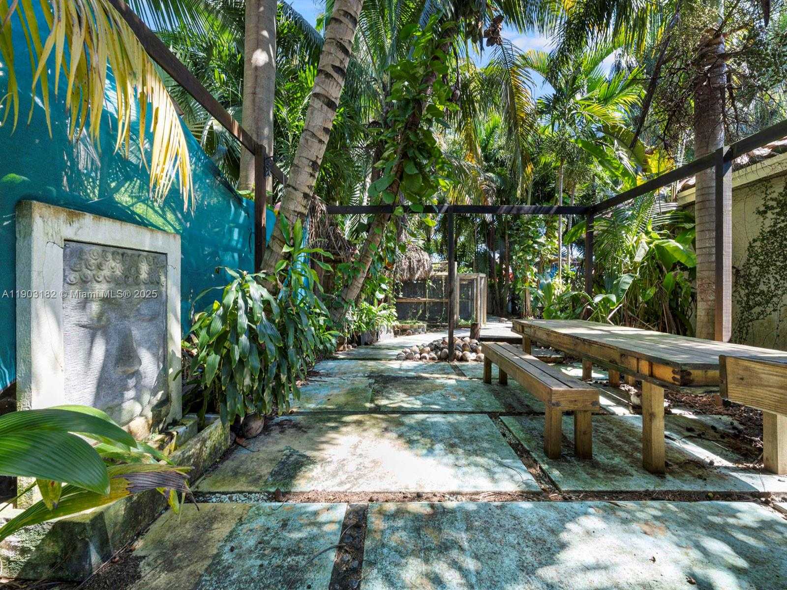 Small Image of 2101 NORTH WEST 15TH TER, Homestead Number 35