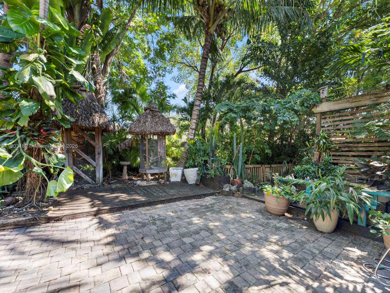 Small Image of 2101 NORTH WEST 15TH TER, Homestead Number 36